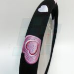 CUBREVOLANTE TUNING M NEGRO CON CORAZONES FEM. BASE PLANA - Imagen 2